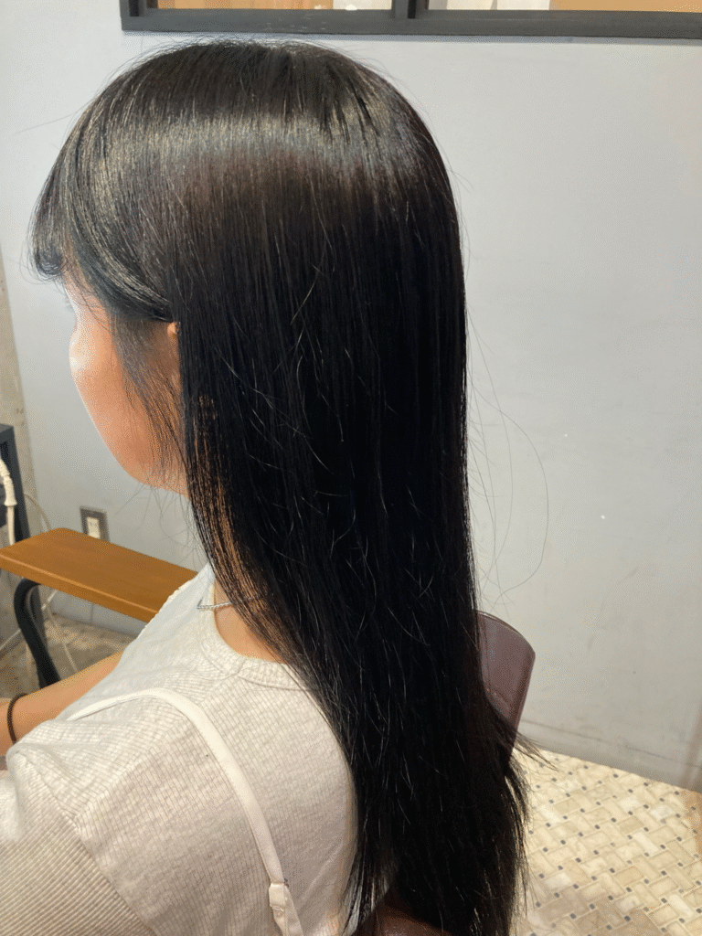 【MIYUU】グレージュカラーで抜け感ヘアに