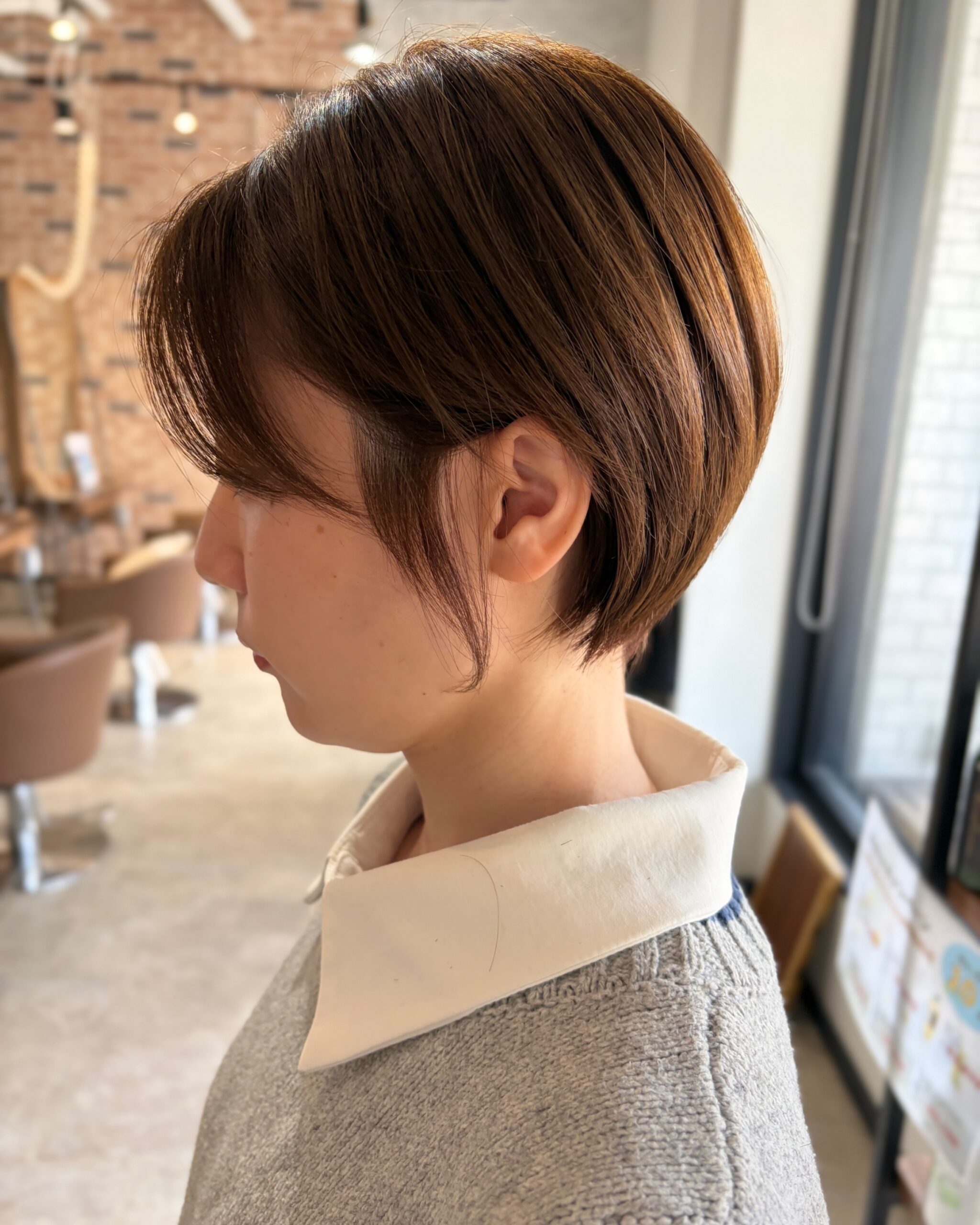 小顔見えショートカットで抜け感ヘア