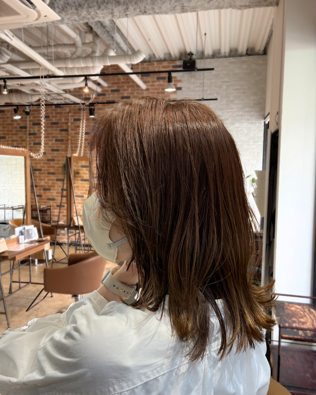 小顔見えレイヤーカットでふんわり感アップ