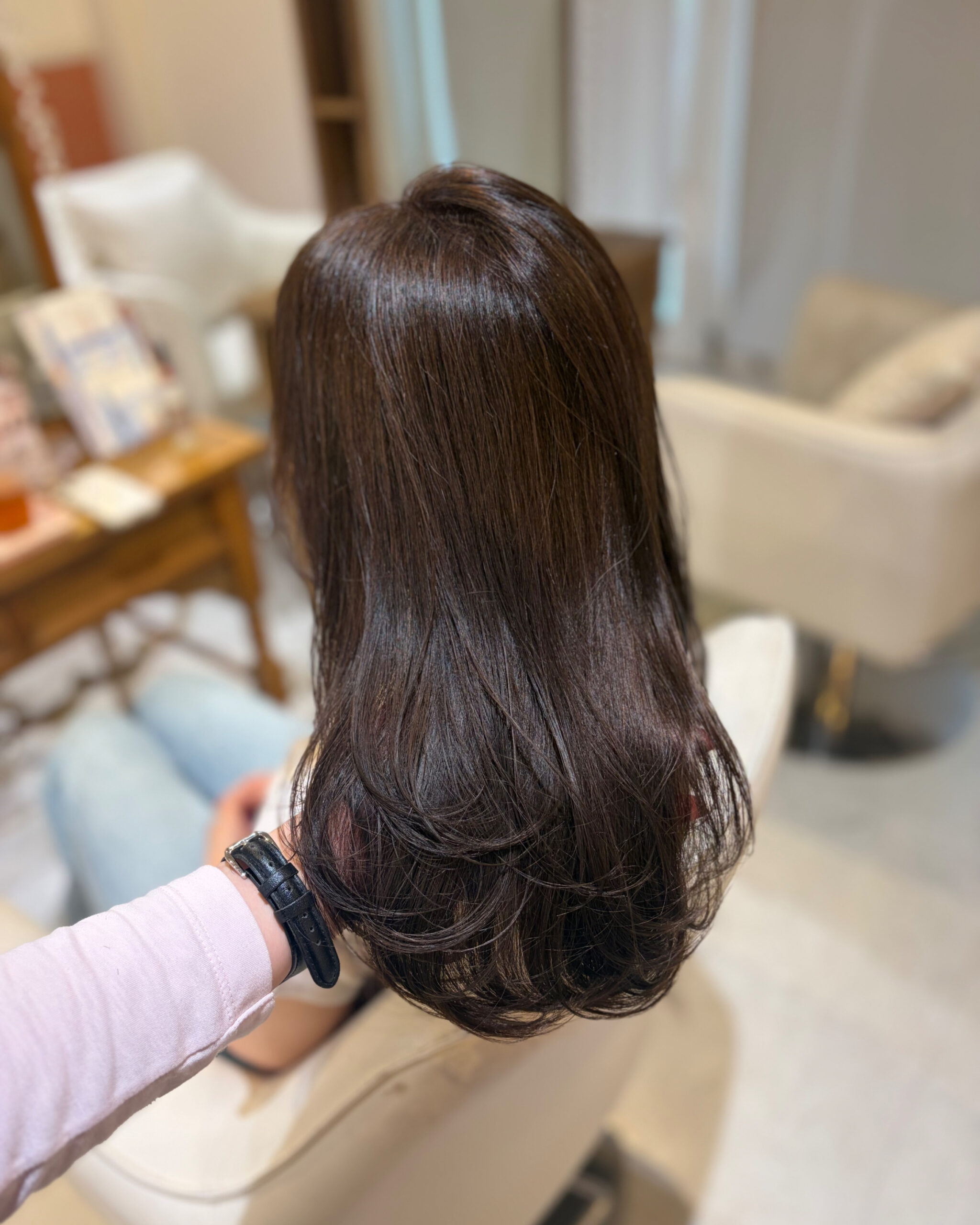 透け感グレージュで抜け感ヘア♪