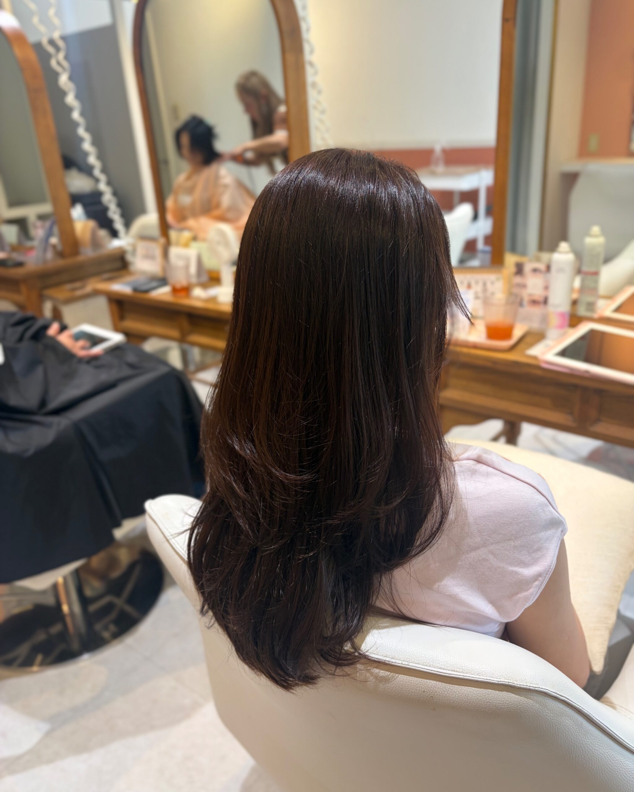 レイヤーカットで軽さと動きをプラス